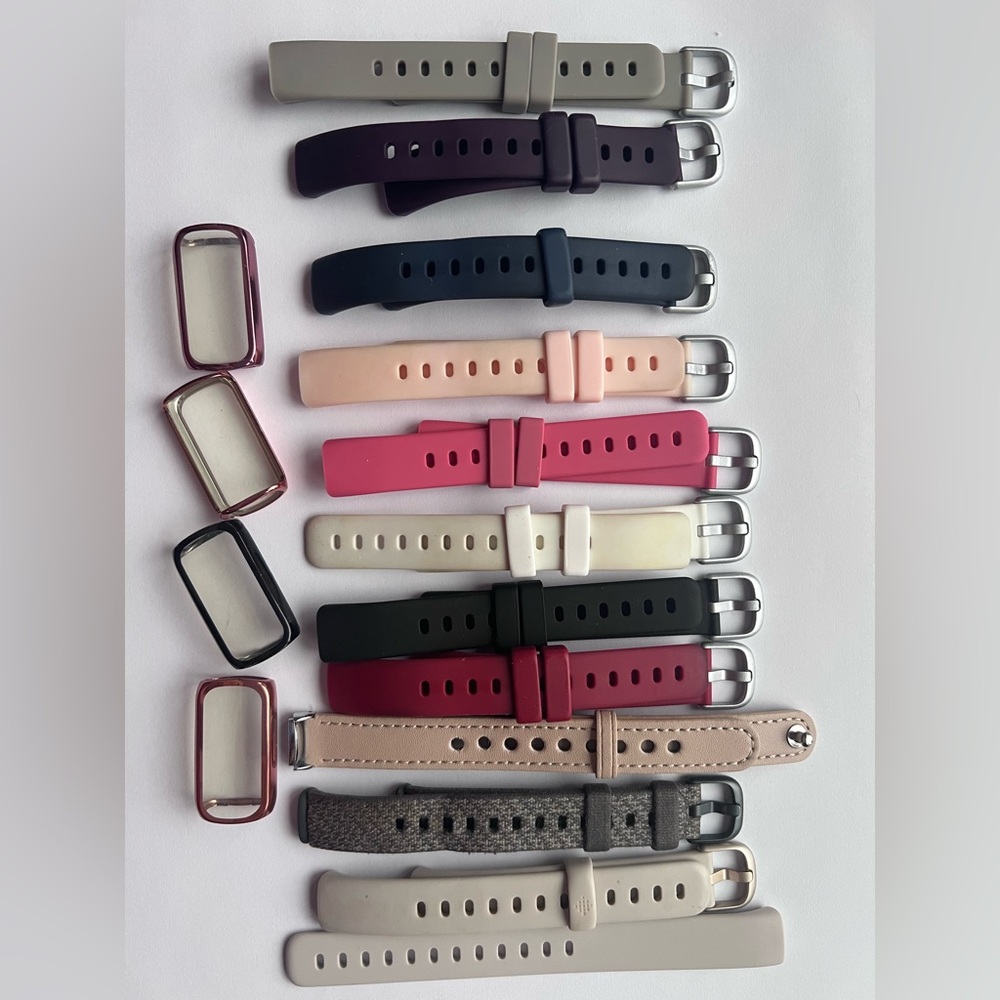 Fitbit Luxe Gold Watch - Like New